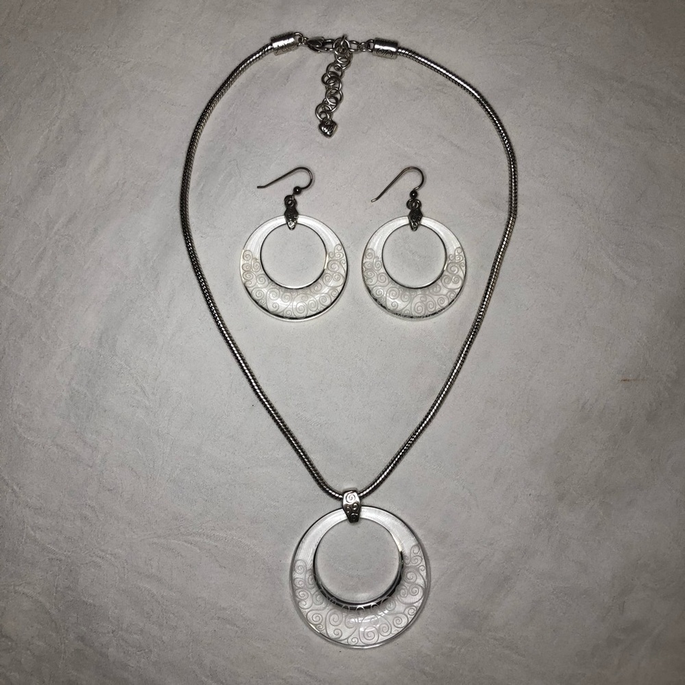 Brighton Lava Lounge Clear Lucite Swirl Set